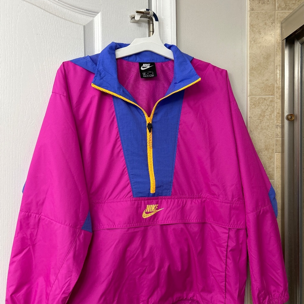 Nike women windbreaker